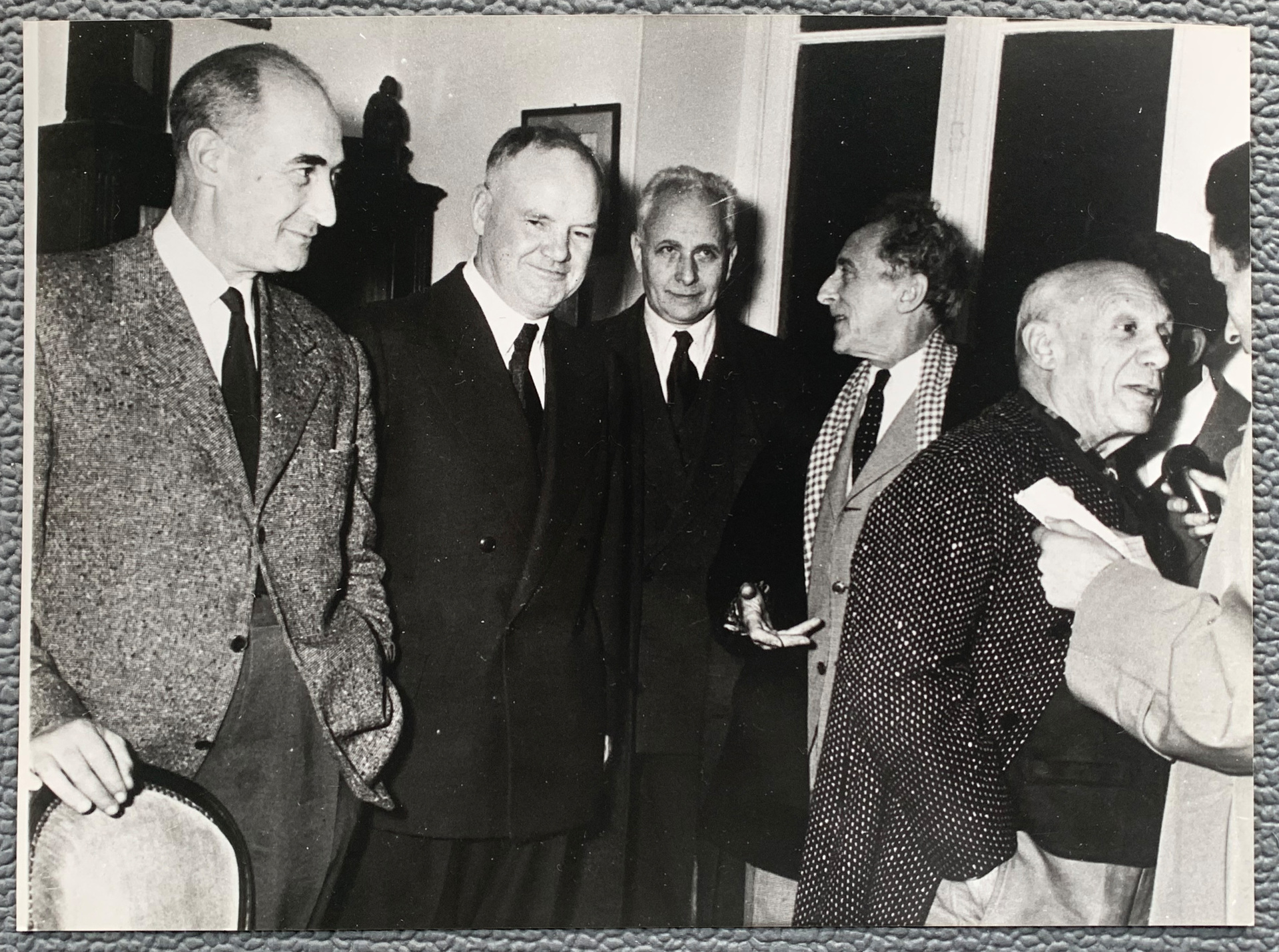 Picasso  bei der Vernissage der Buchausstellung...