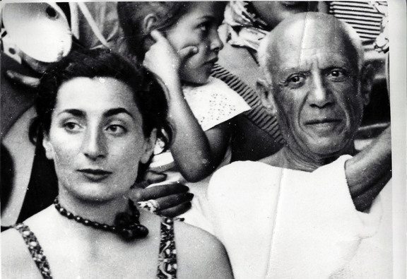 Picasso marries his model –  in secret