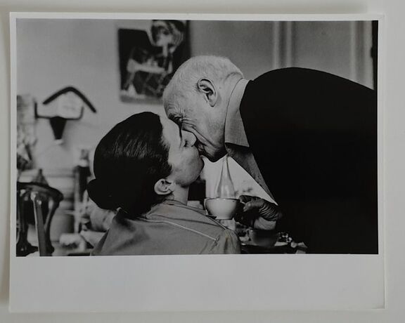The Kiss - Duncan -Picasso and  his Wife Jacque...